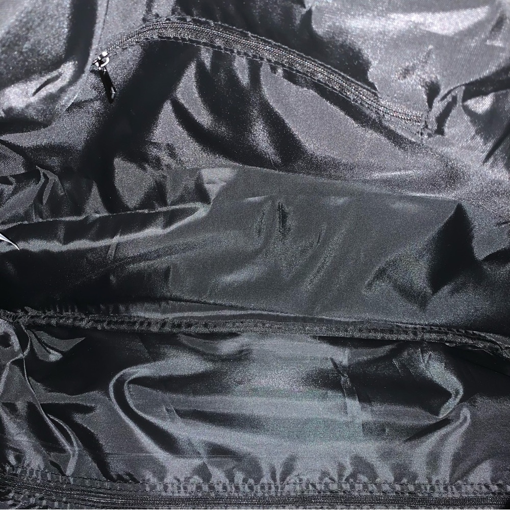 Disney Stitch Wheeled Duffle Carry-On Travel Bag-New - Picture 6 of 13